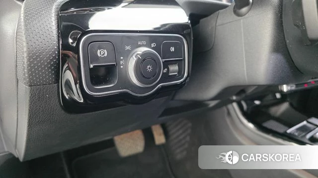 Mercedes-Benz A-Class W177 id 3935479 из Кореи 9