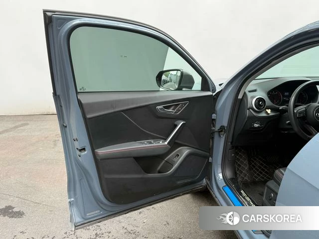 Audi Q2L id 4262121 из Китая 9