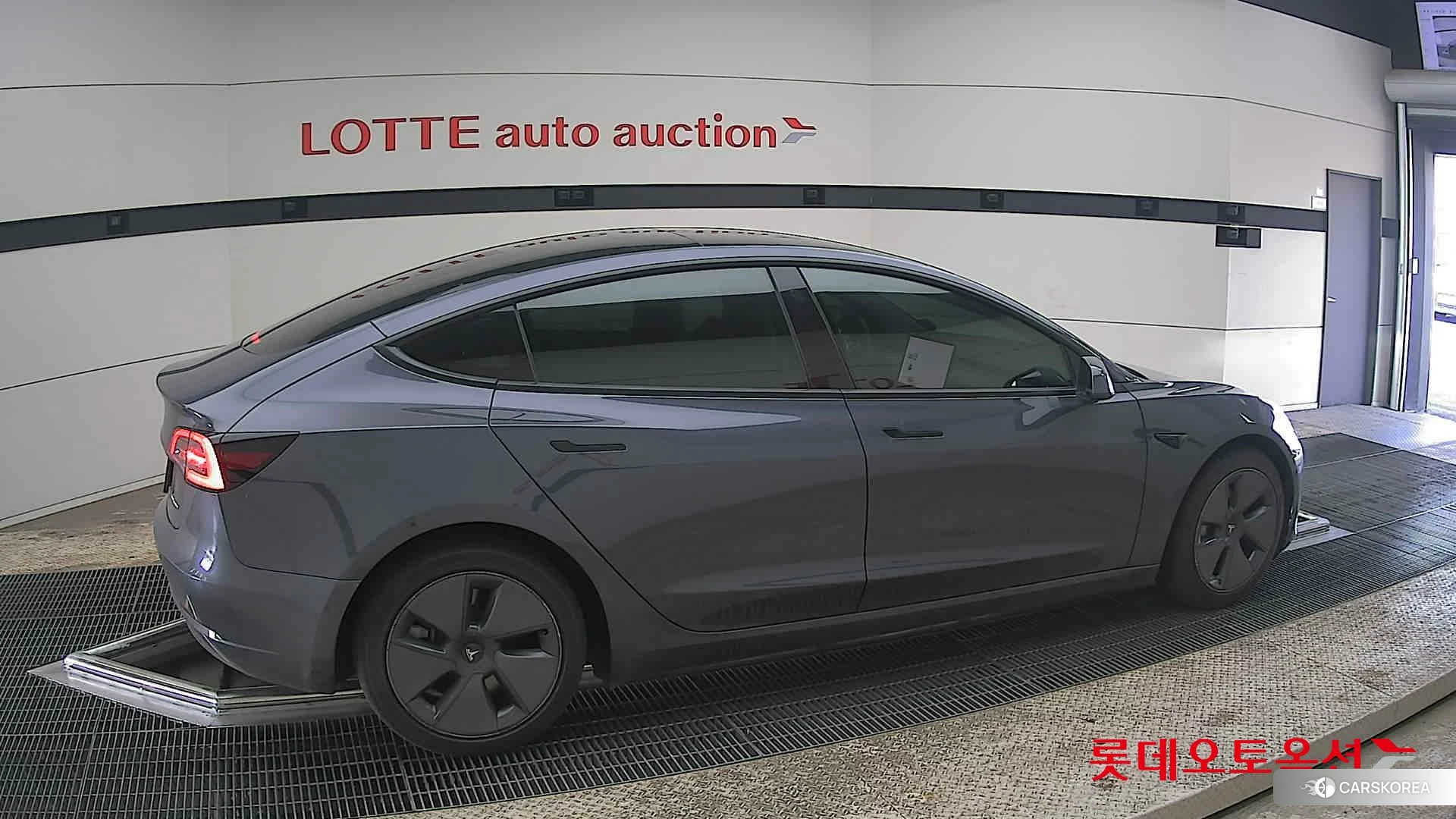 Tesla Model 3 Long Range id 3881982 из Кореи 9