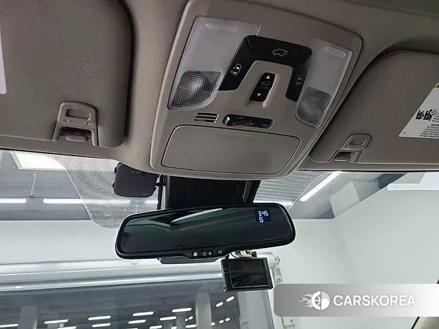 Toyota Sienna id 3714134 из Кореи 9