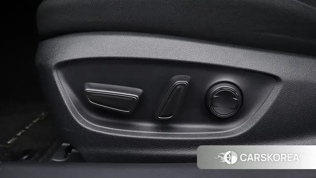 Toyota Camry (XV70) id 3512201 из Кореи 9