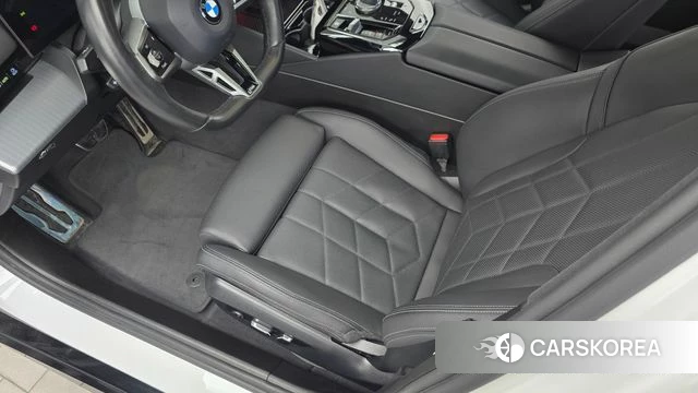 BMW 5 Series (G60) id 4847782 из Кореи 9