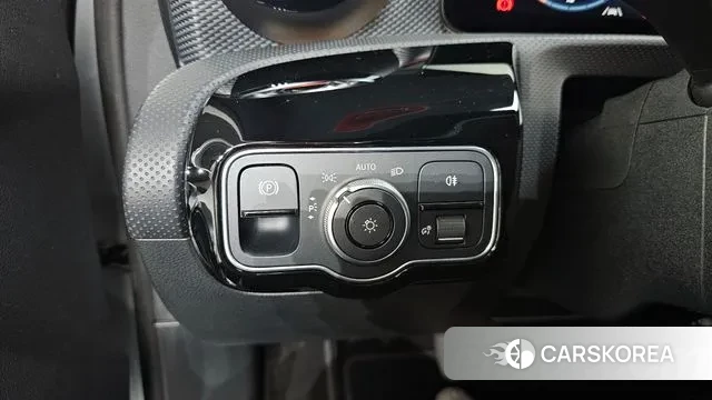 Mercedes-Benz A-Class W177 id 3726885 из Кореи 9