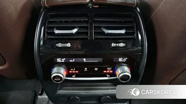 BMW 5 Series (G30) id 3789836 из Кореи 9