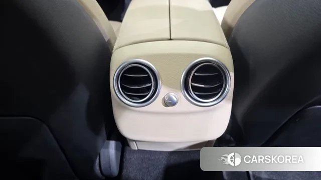 Mercedes-Benz C-Class W205 id 3703628 из Кореи 9