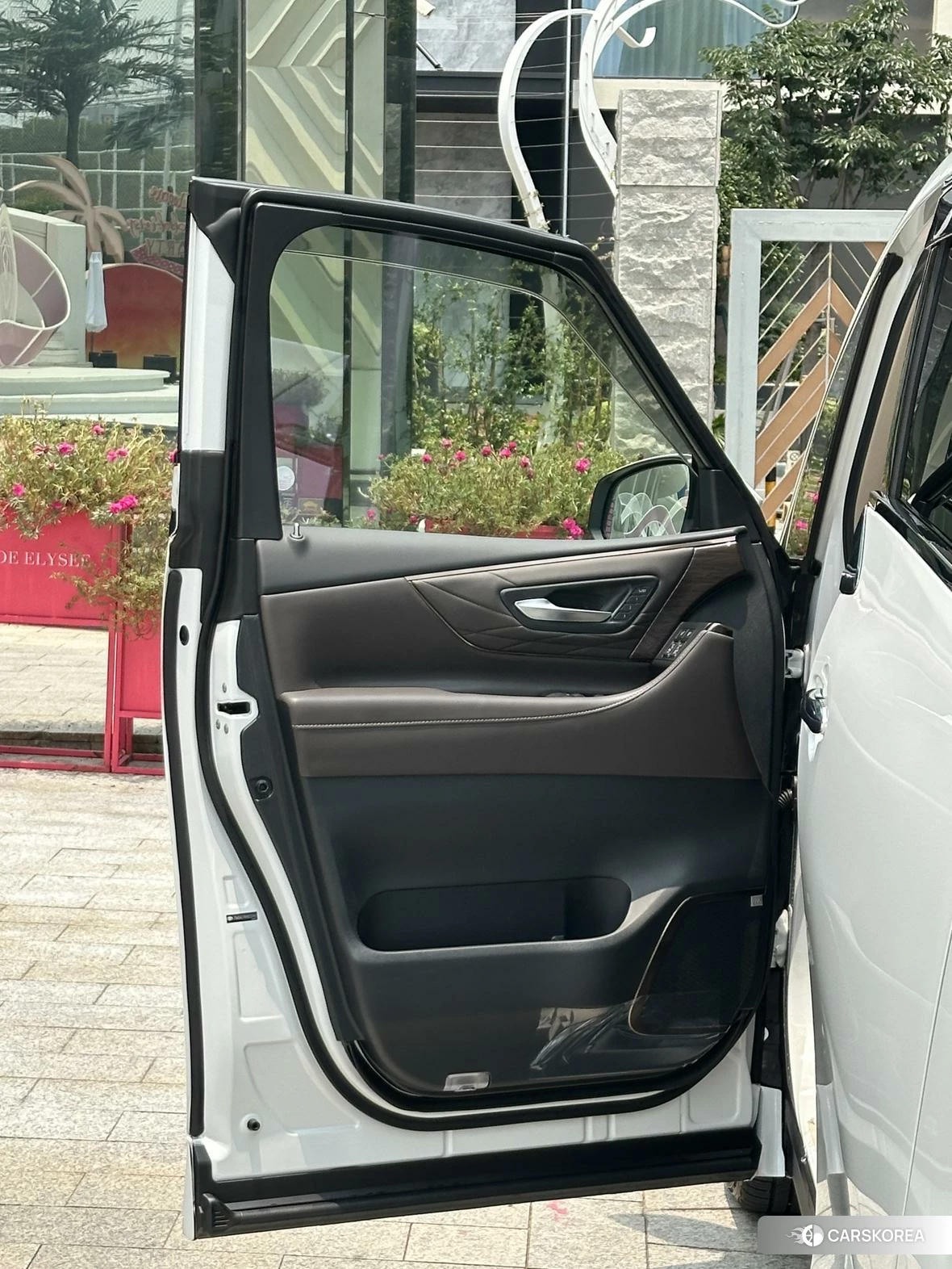 Toyota Vellfire id 4513971 из Китая 9