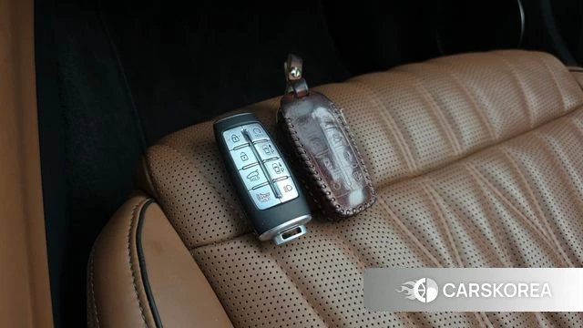 Genesis GV70 id 4186877 из Кореи 9