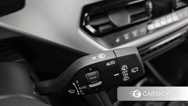 BMW 1 Series (F40) id 4203116 из Кореи 9