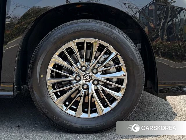 Toyota Elfa id 4374617 из Китая 9
