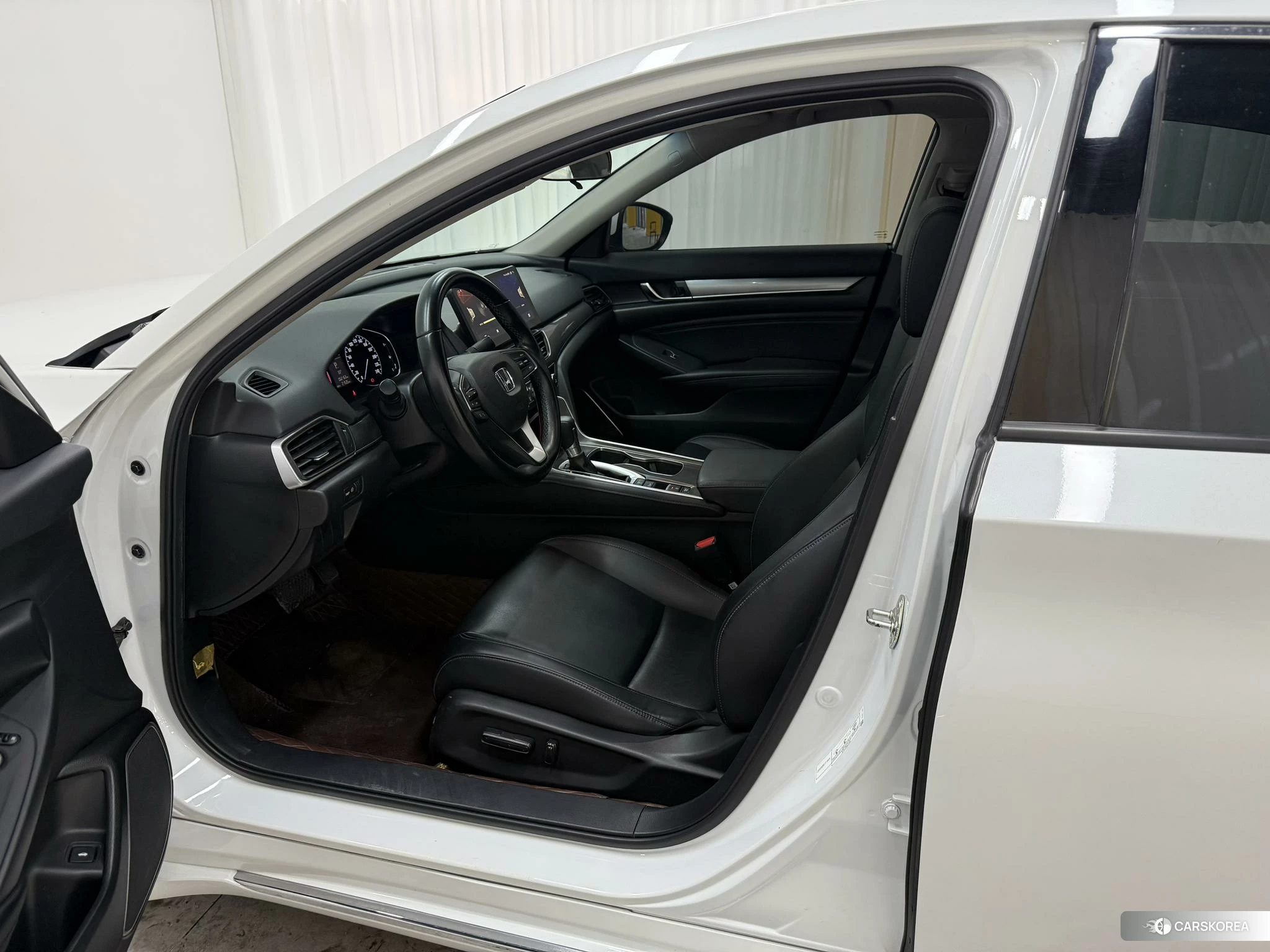 Honda Accord id 4505045 из Китая 9