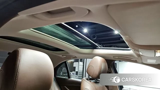 Mercedes-Benz E-Class W213 id 3723203 из Кореи 9