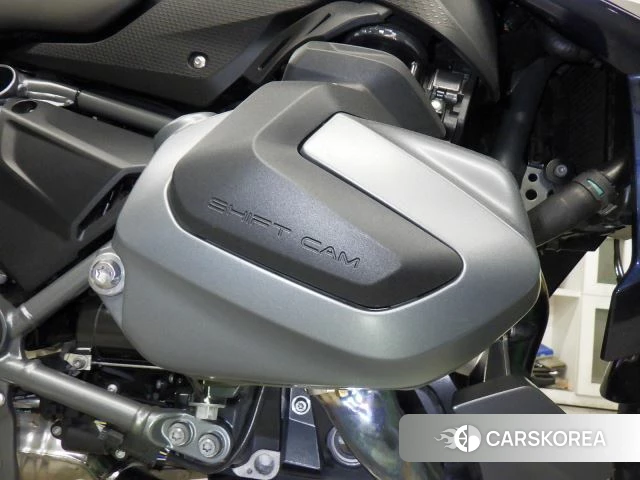 BMW R1250RS id 3946419 из Японии 9