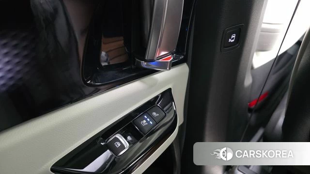 Kia Carnival 4th generation id 3828002 из Кореи 9