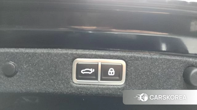 Hyundai Grandeur (GN7) id 4421645 из Кореи 9