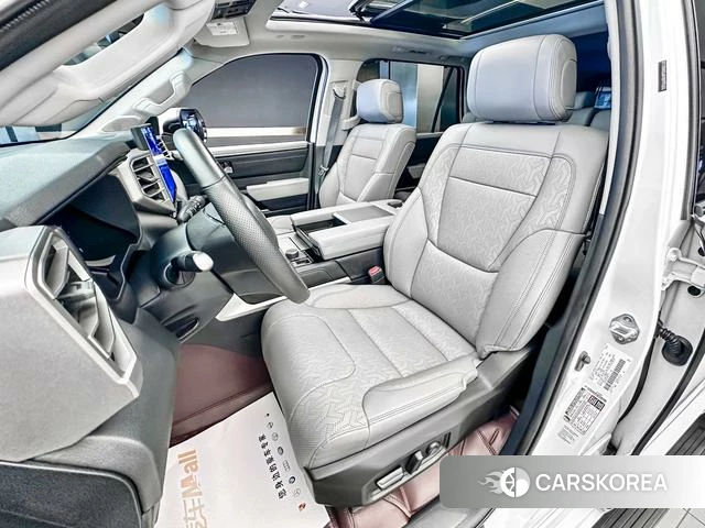 Toyota Sequoia id 4279199 из Китая 9