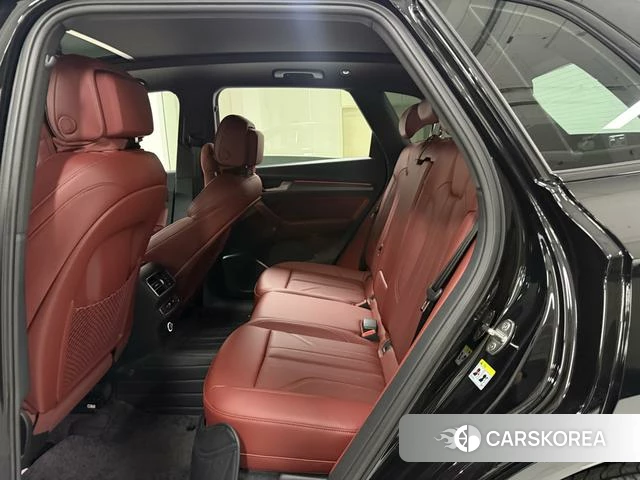 Audi Q5L id 4221038 из Китая 9