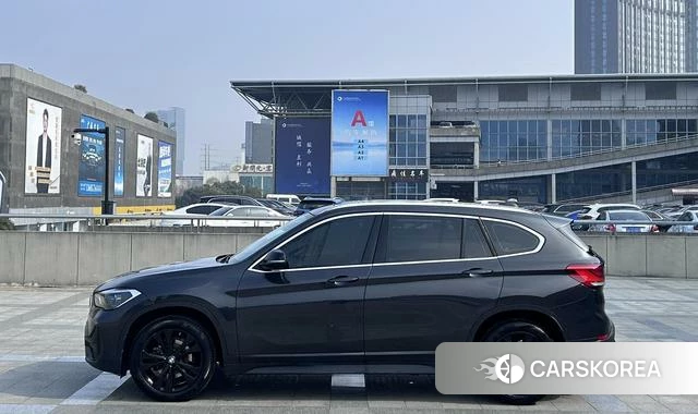 BMW X1 id 4260504 из Китая 9