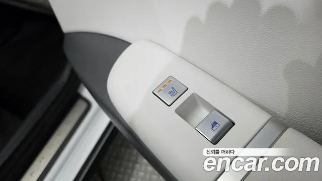 Hyundai Grandeur (GN7) id 2680217 из Кореи 9