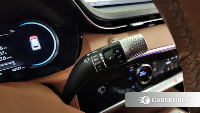 Genesis GV70 id 3675338 из Кореи 9