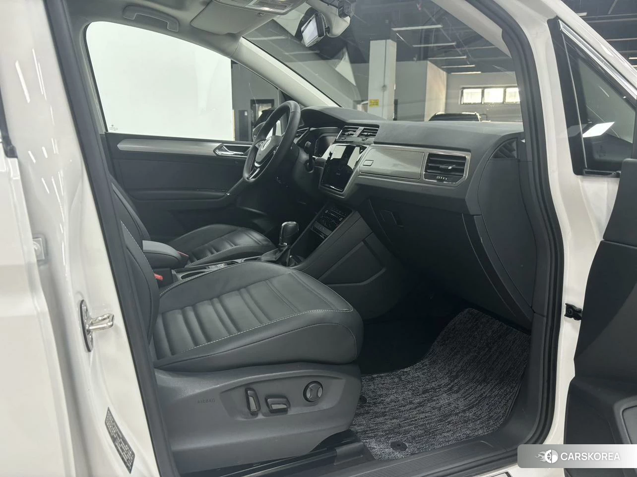 Volkswagen Touran L id 4513593 из Китая 9