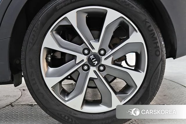 Kia Stonic id 3954990 из Кореи 9