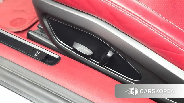 Porsche 911(992) id 4899768 из Кореи 9