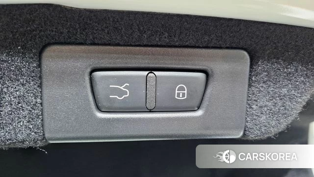 Maserati Quattroporte id 4355665 из Кореи 9