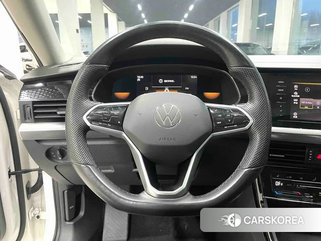 Volkswagen Passat id 4263093 из Китая 9