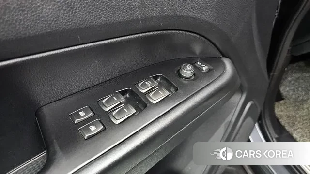 Ssangyong Rexton Sports id 3402713 из Кореи 9