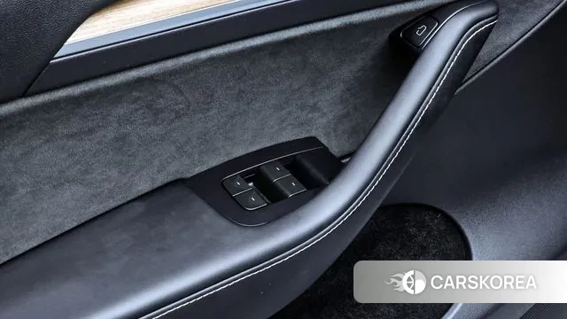 Tesla Model Y id 3739794 из Кореи 9