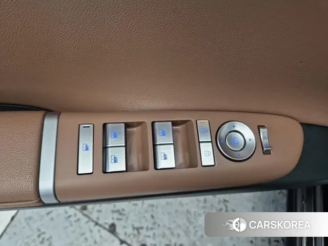 Hyundai Grandeur (GN7) id 3426191 из Кореи 9