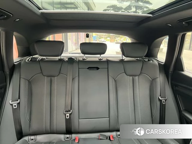 Audi Q5L id 4290693 из Китая 9