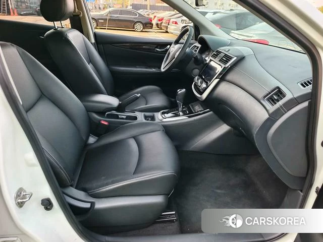 Nissan TIIDA id 4272736 из Китая 9