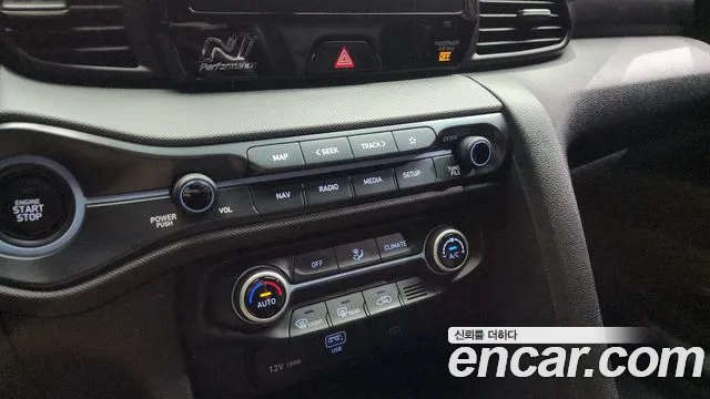 Hyundai Veloster (JS) id 2653786 из Кореи 9