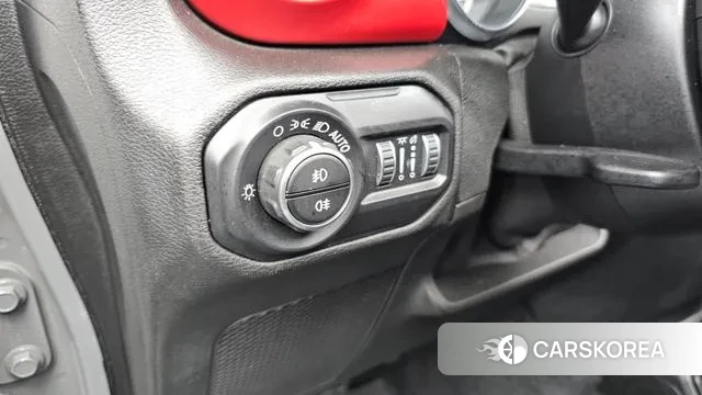 Jeep Wrangler (JL) id 3703470 из Кореи 9