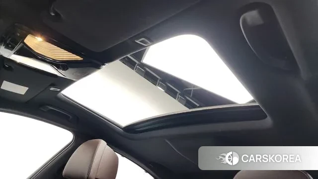 BMW 5 Series (G30) id 3341873 из Кореи 9