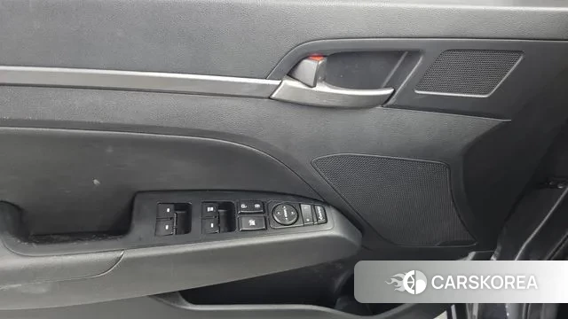 Hyundai Avante AD id 2991289 из Кореи 9