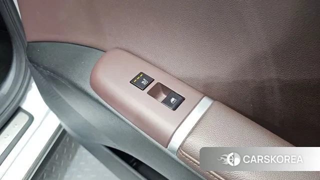 Hyundai Grandeur (GN7) id 3625052 из Кореи 9