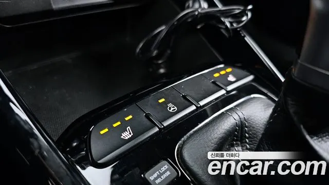 Kia Stonic id 2405110 из Кореи 9