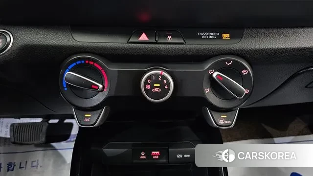 Kia Stonic id 3636793 из Кореи 9