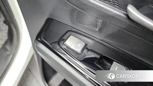 Ssangyong Beautiful Korando id 3680393 из Кореи 9