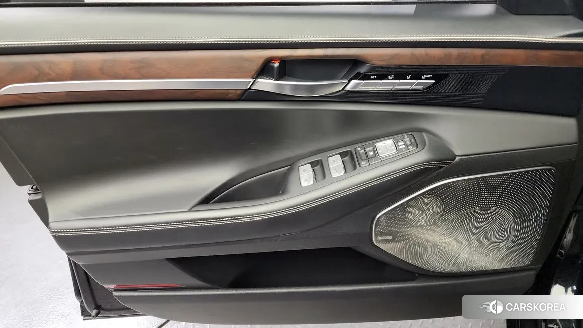 Genesis G90 id 877581 из Кореи 9