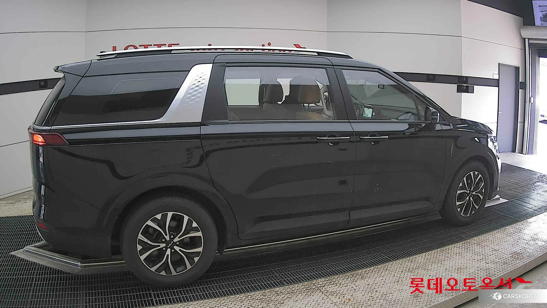 Kia Carnival id 4347380 из Кореи 9