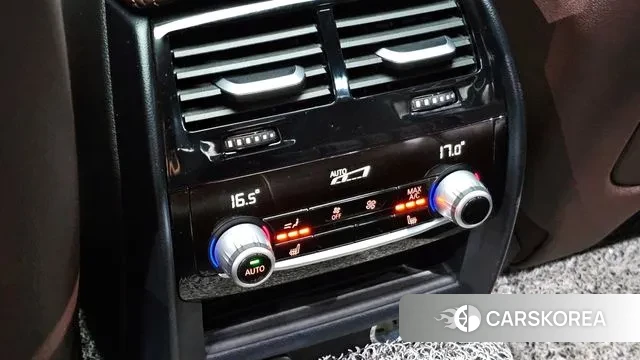 BMW 5 Series (G30) id 2971557 из Кореи 9