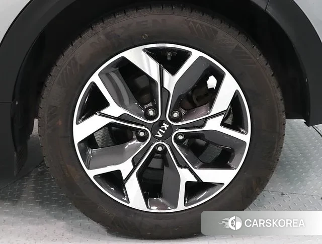 Kia Sportage The Bold id 3583385 из Кореи 9