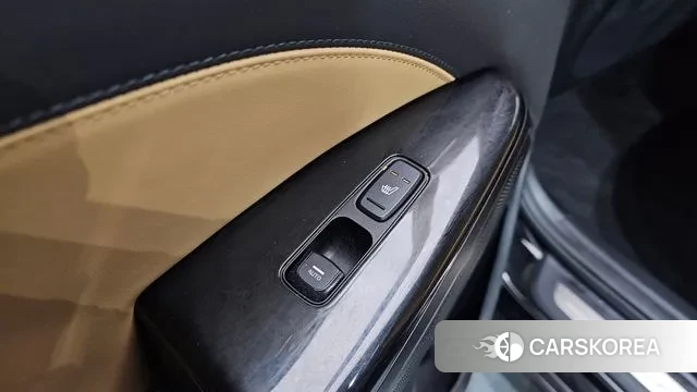 Kia K7 Premier Hybrid id 3582318 из Кореи 9