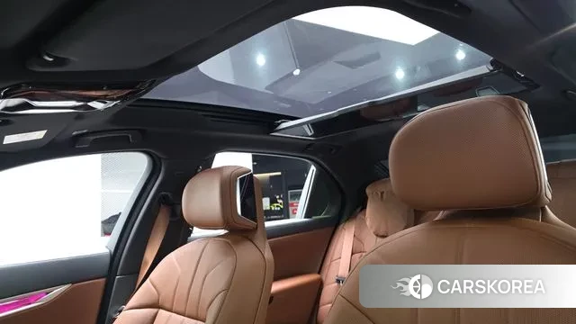 BMW 7 Series (G70) id 3462032 из Кореи 9