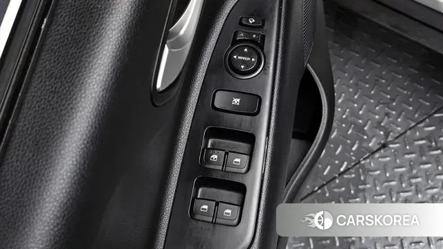 Kia Stonic id 3156434 из Кореи 9