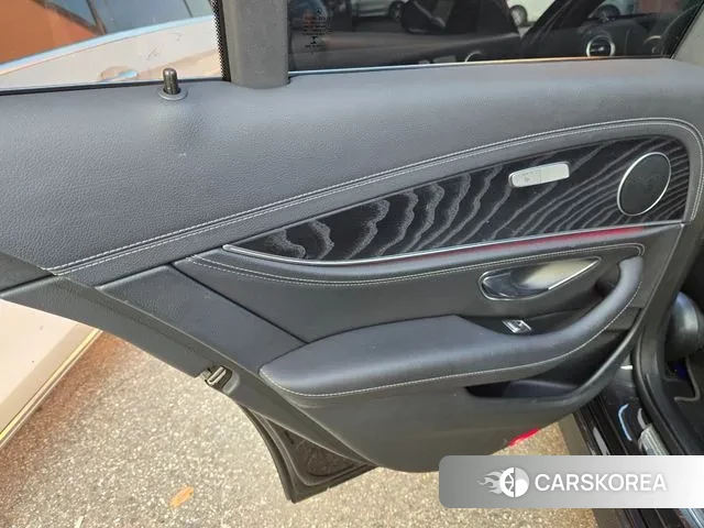 Mercedes-Benz E-Class W213 id 3417423 из Кореи 9