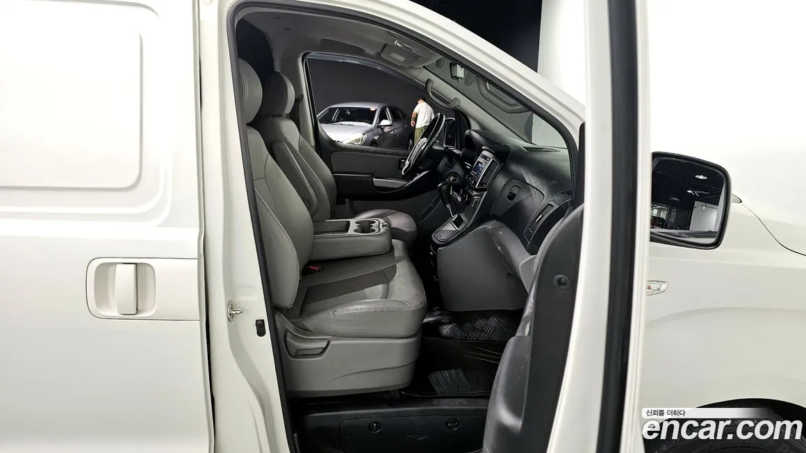 Hyundai The New Grand Starex id 1899512 из Кореи 9